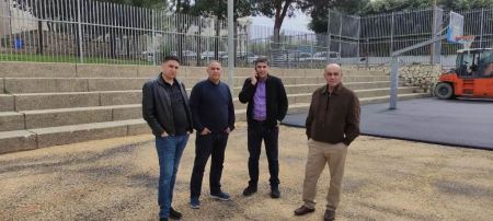 كفر قرع : تعبيد ارضية ملعب متعدد الأهداف في مدرسة السلام